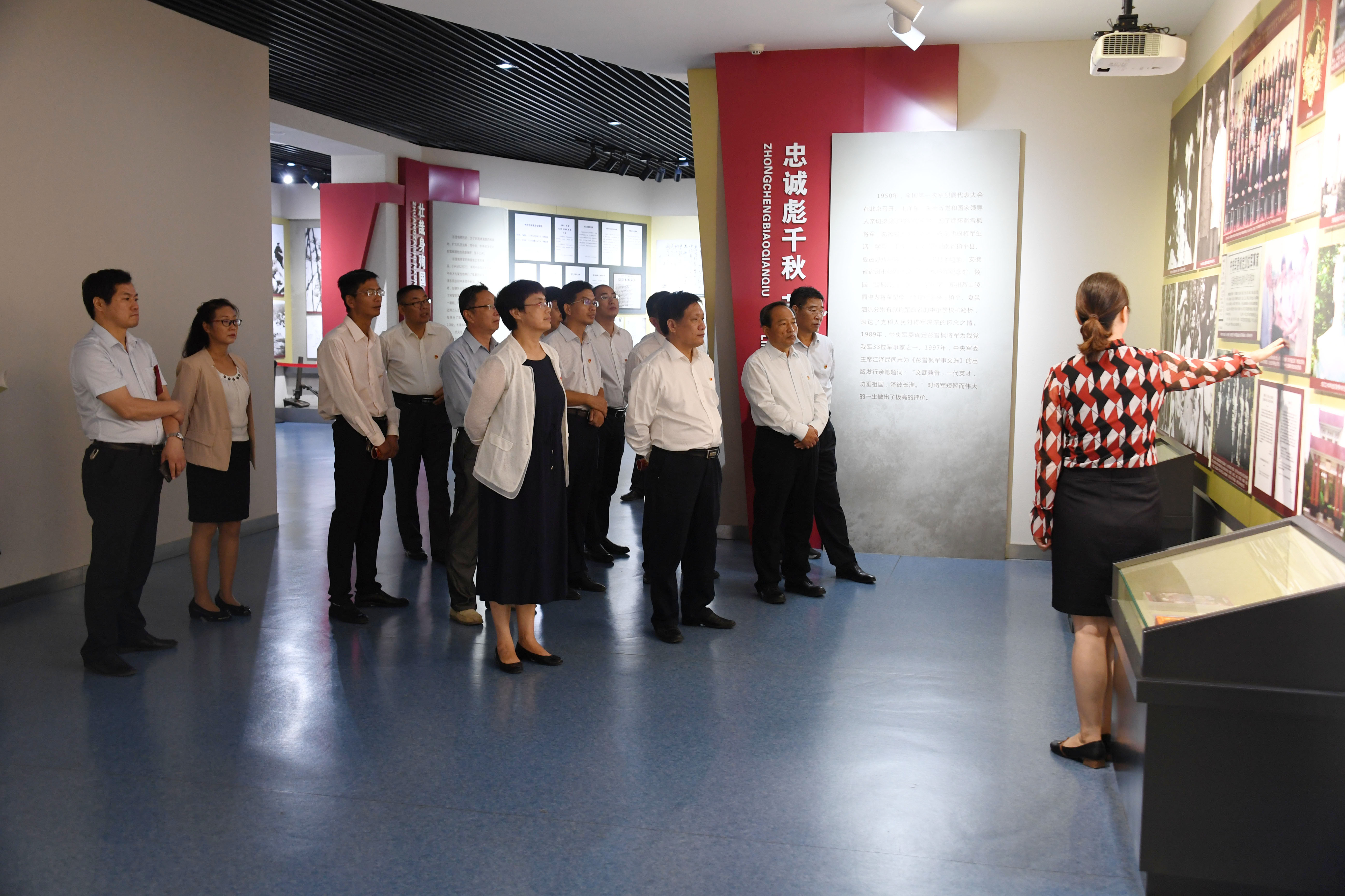 4参观彭雪枫纪念馆 .jpg